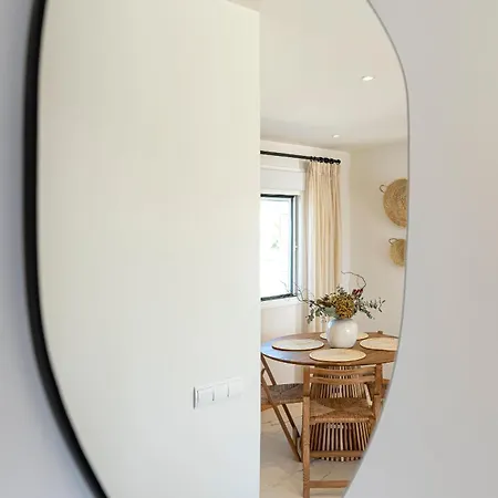 Lägenhet Bossa Boutique - Spacious Attic